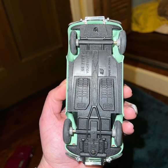 Volkswagon VW 1955 Beetle Vintage Mint Green Doors Open Collectible - Picture 12 of 16
